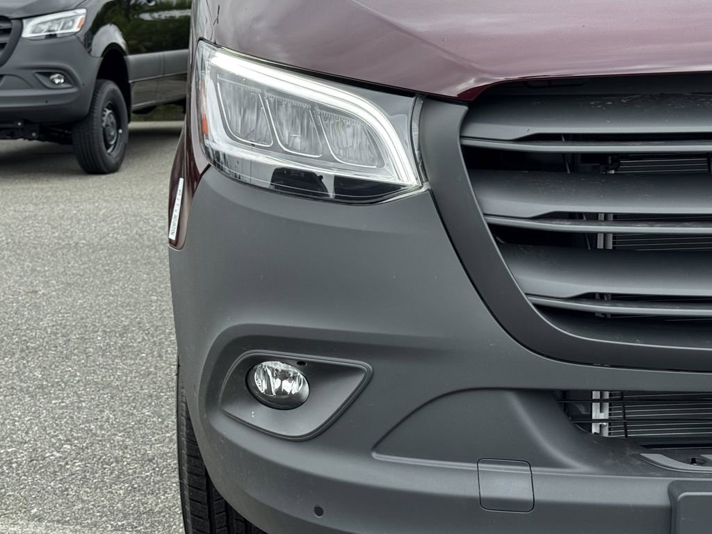 New 2025 Mercedes-Benz Sprinter 2500 image 12