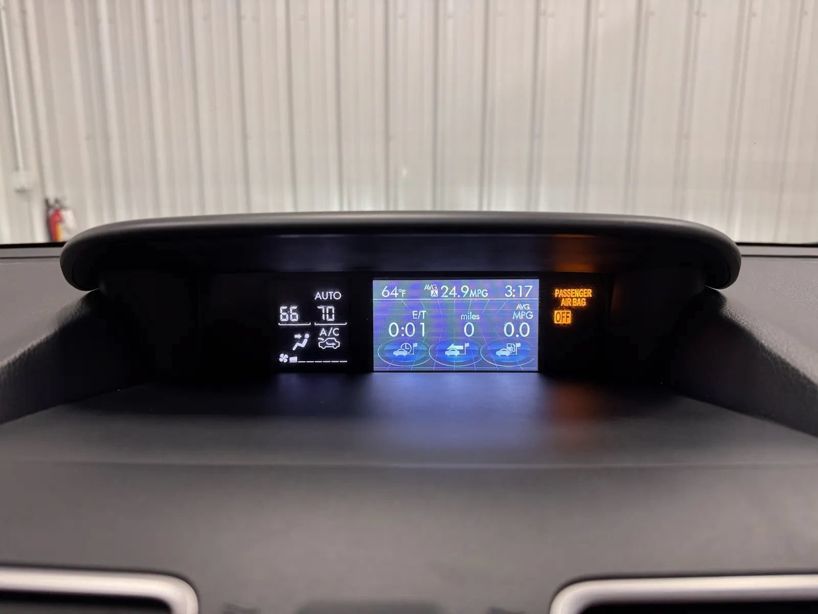 Used 2016 Subaru Forester 2.5i Touring w/ Popular Package #1 AWD/4WD image 31