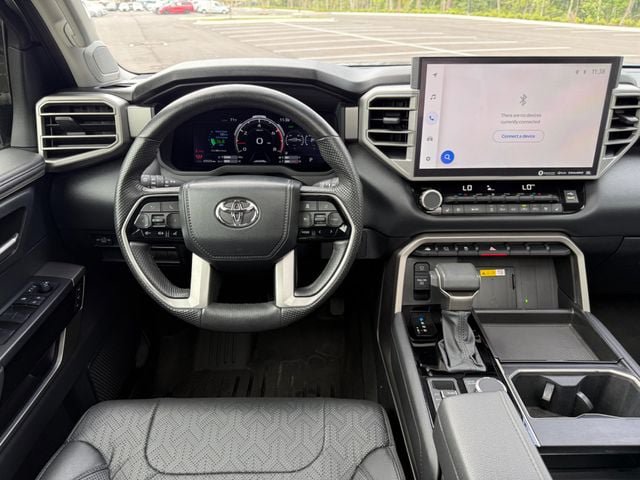 Used 2024 Toyota Tundra Limited AWD/4WD image 12