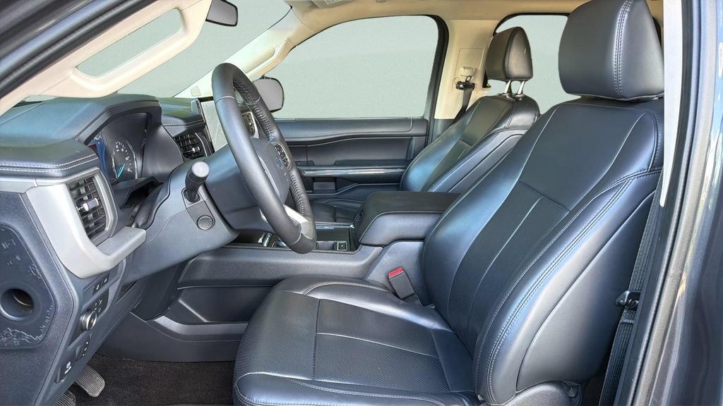 Used 2022 Ford Expedition XLT RWD image 30