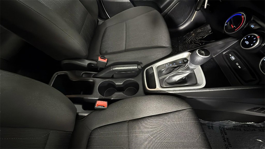 Used 2022 Hyundai Venue SE image 35