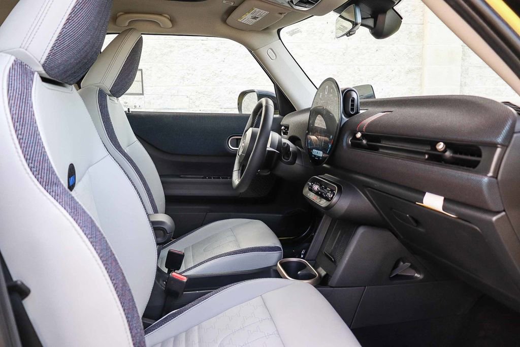 Used 2025 MINI Cooper S image 16