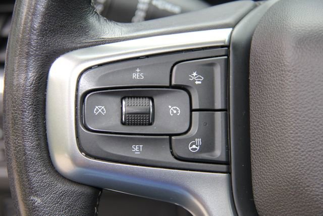 Used 2023 Chevrolet Suburban Premier AWD/4WD image 24