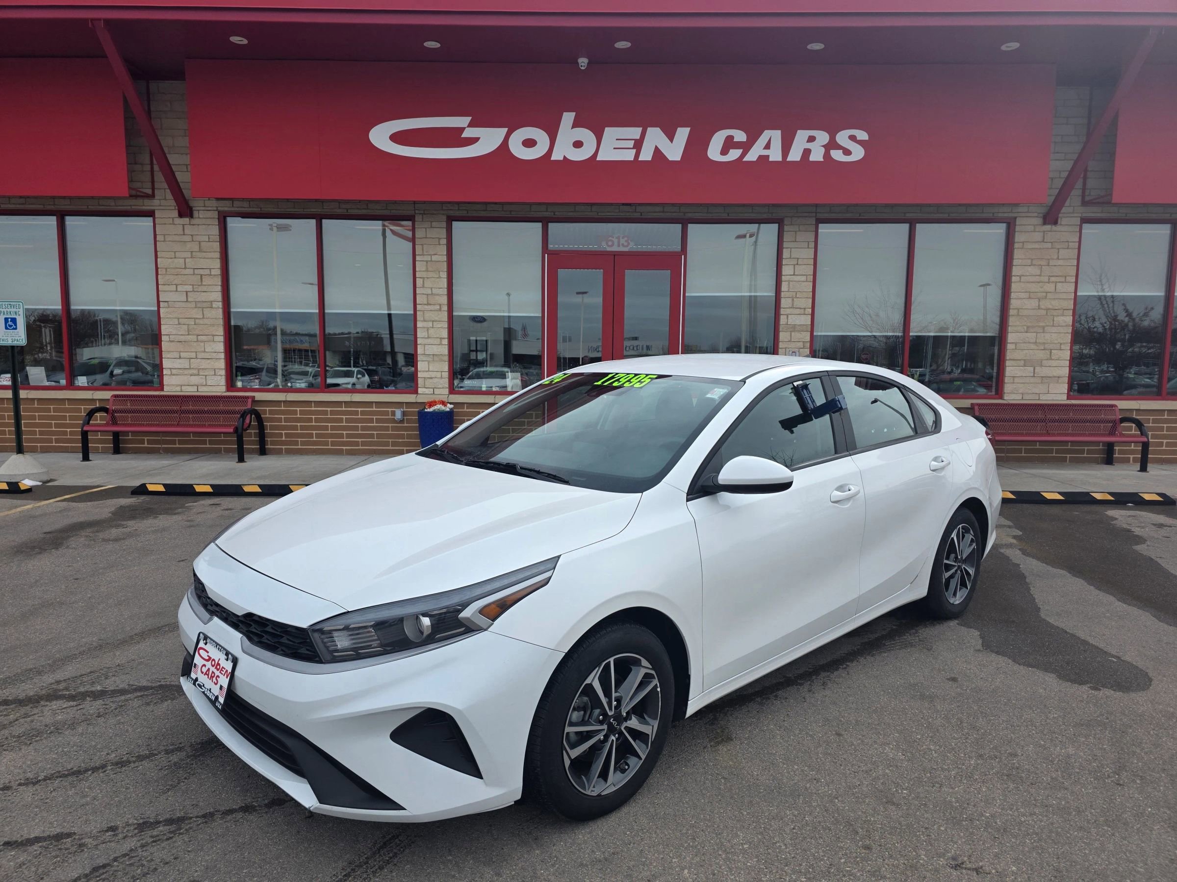 Used 2024 Kia Forte LXS image 1