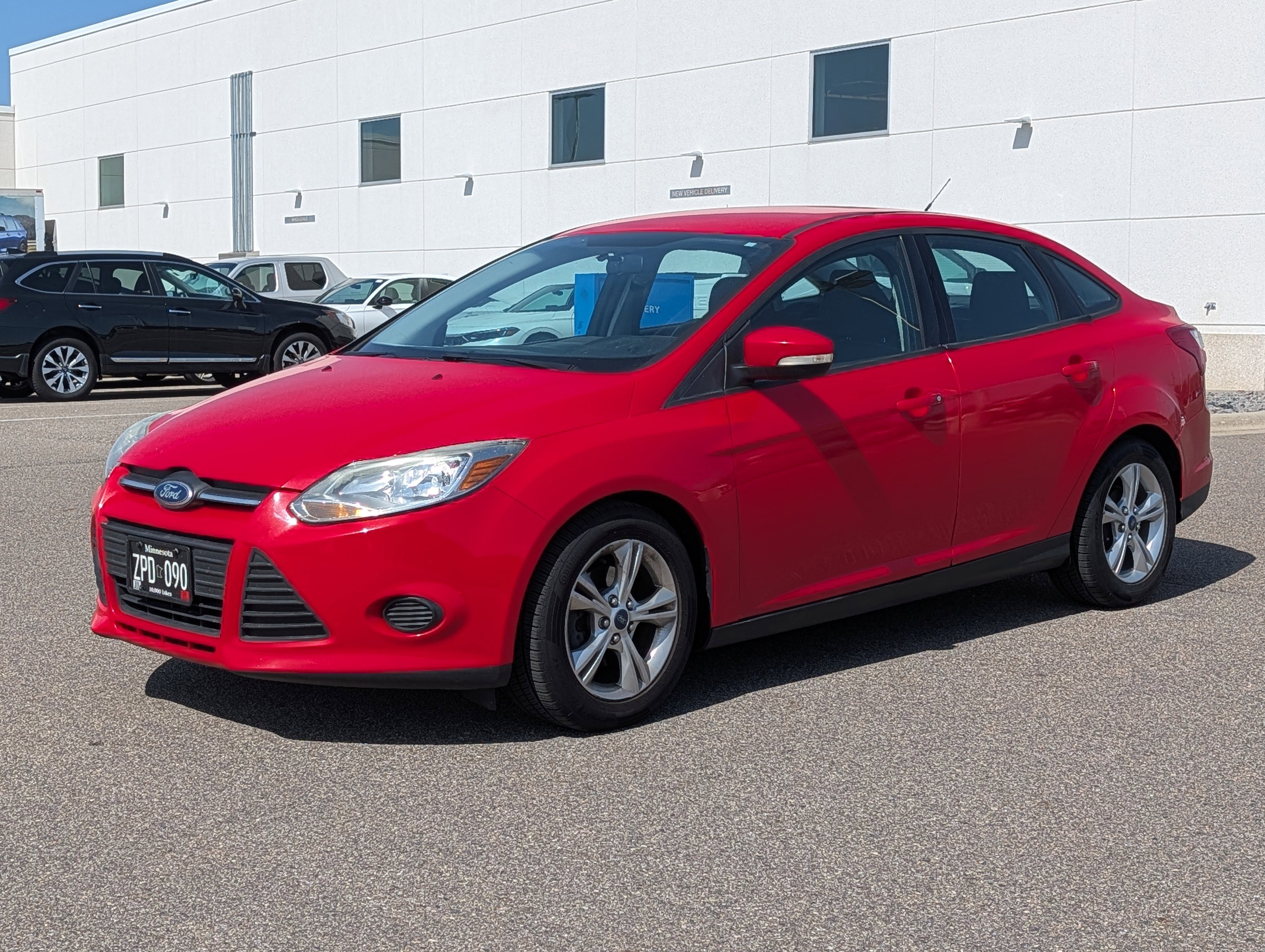 Used 2014 Ford Focus SE FWD image 2