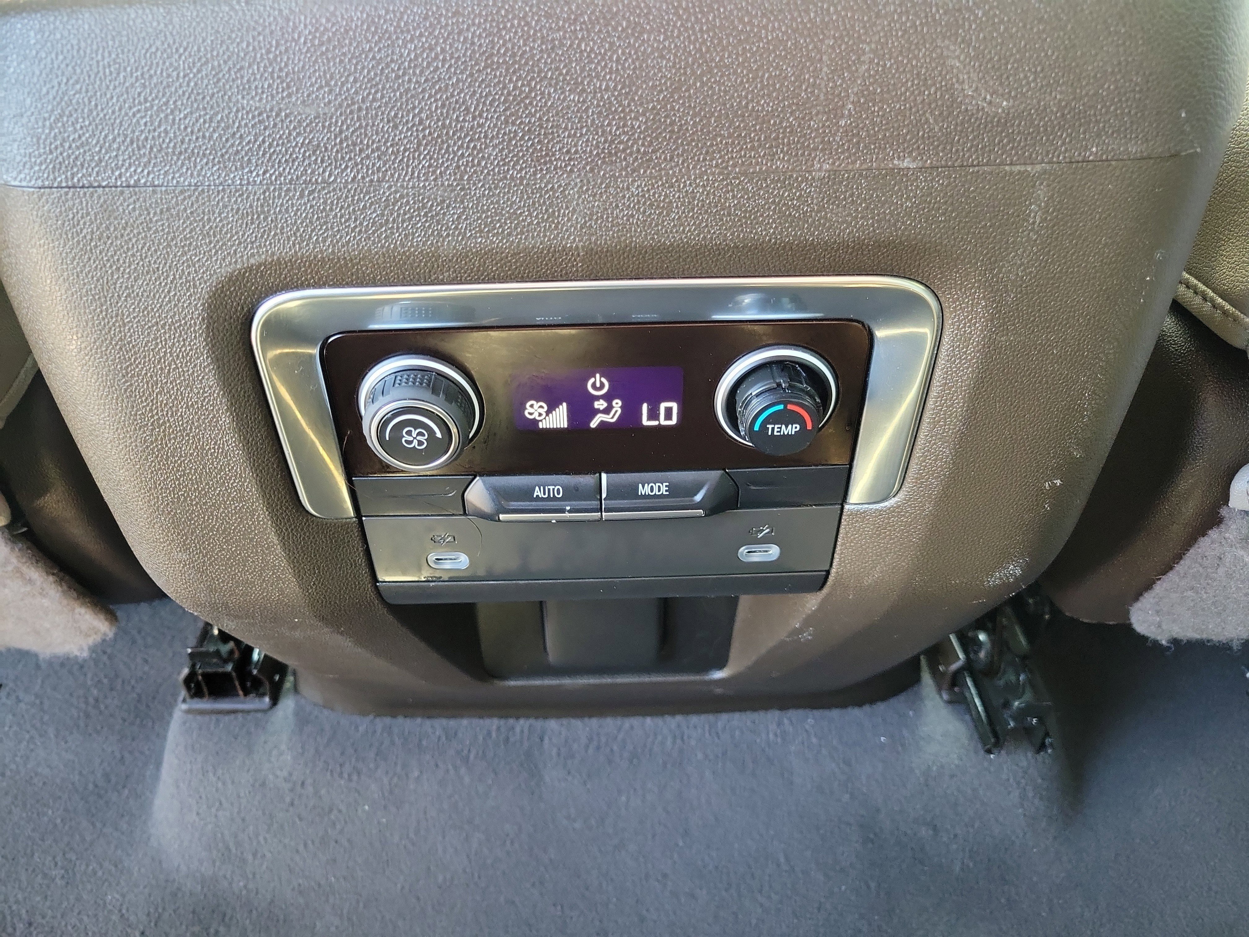 Used 2023 Chevrolet Tahoe LT image 14