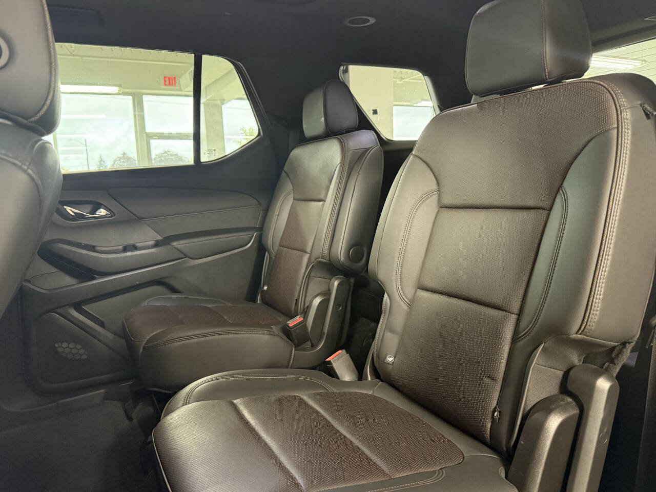 Used 2022 Chevrolet Traverse High Country w/ LPO, Floor Liner Package image 16