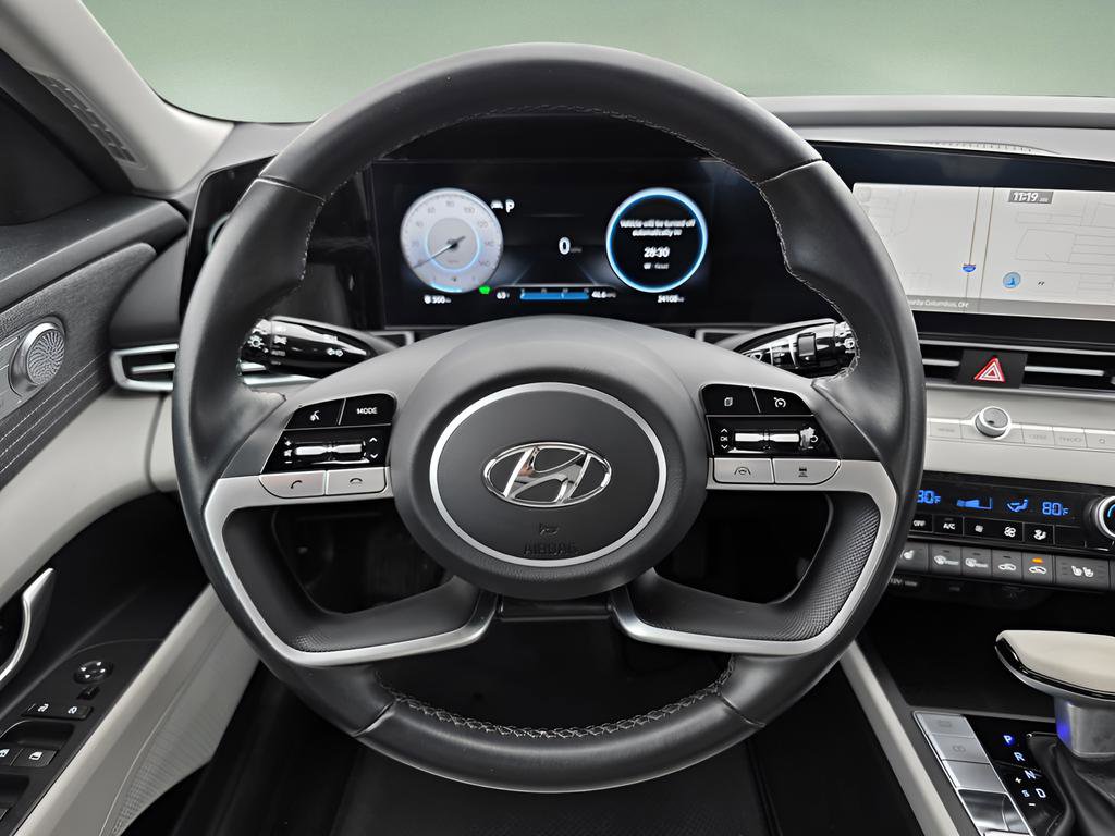 Used 2023 Hyundai Elantra Limited w/ Cargo Package image 23