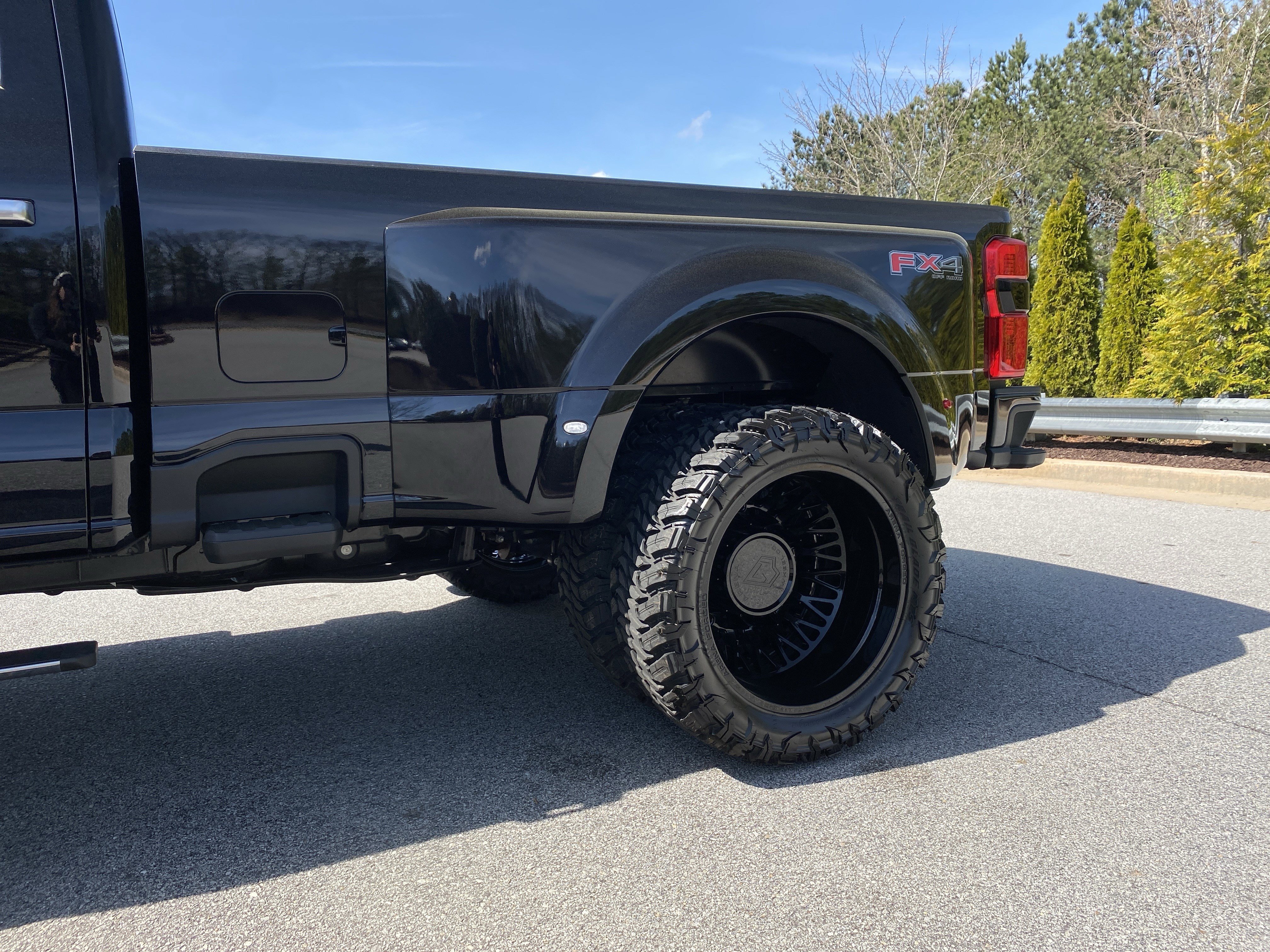 Used 2026 Ford F450 Platinum w/ Platinum Plus Package image 58