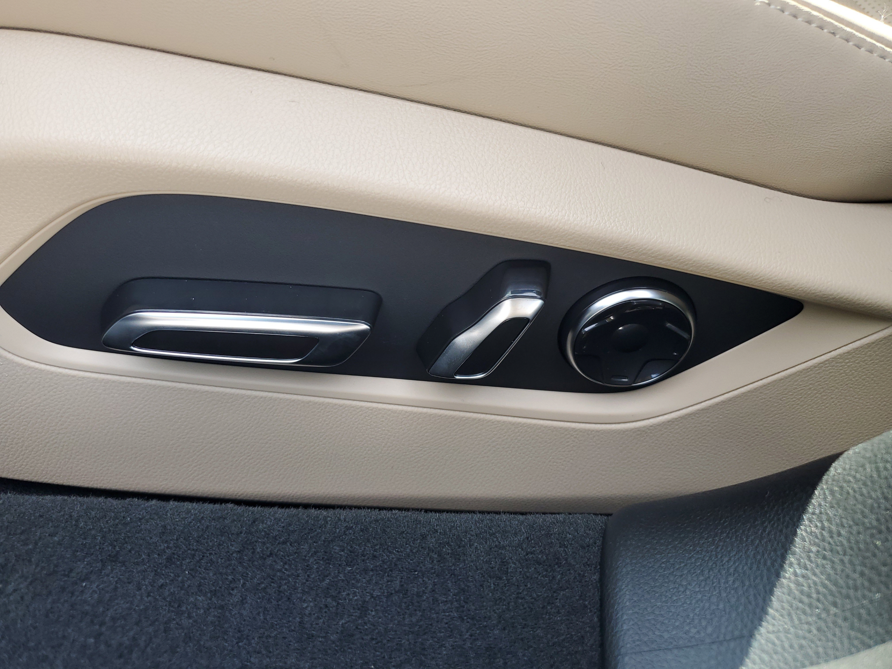Certified 2025 Acura TLX w/ Technology Package FWD image 19