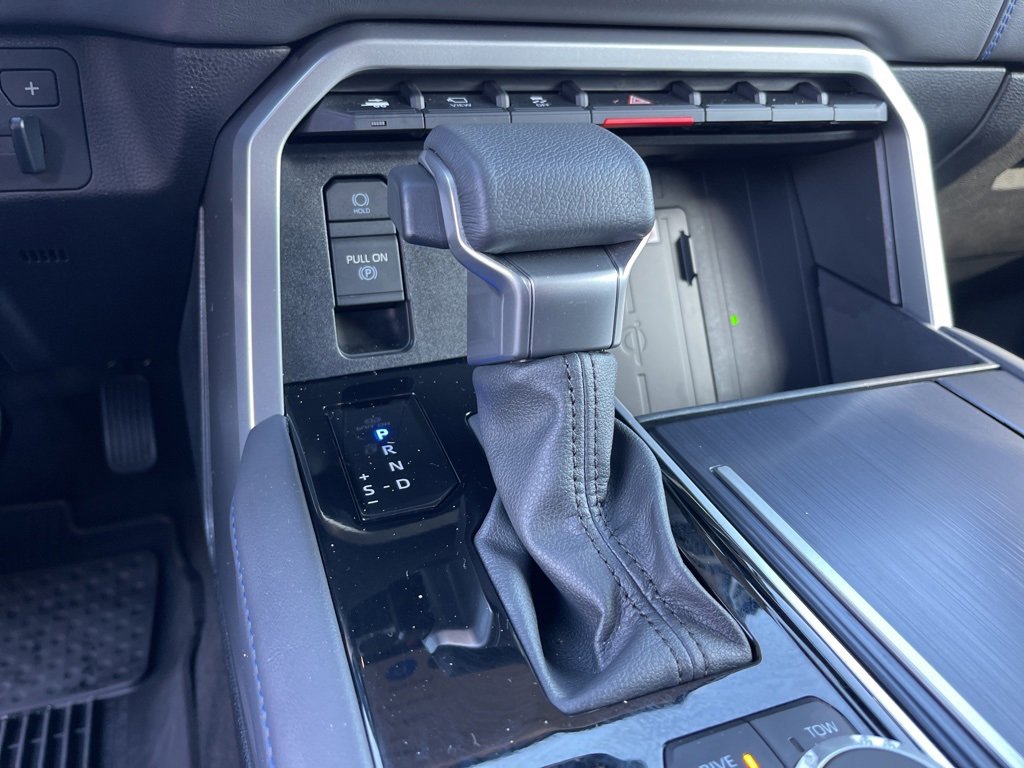 Used 2024 Toyota Sequoia Platinum image 19