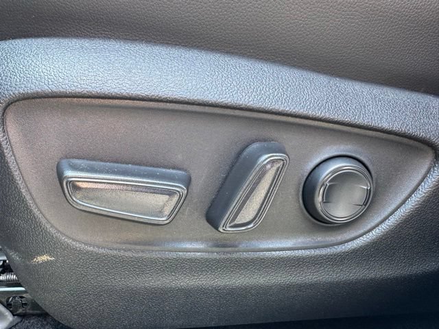 Certified 2025 Toyota Highlander XLE AWD/4WD image 18