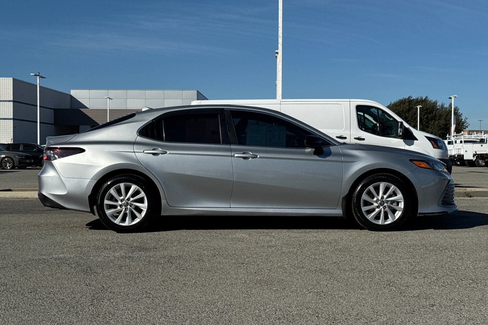 Used 2024 Toyota Camry LE FWD image 3