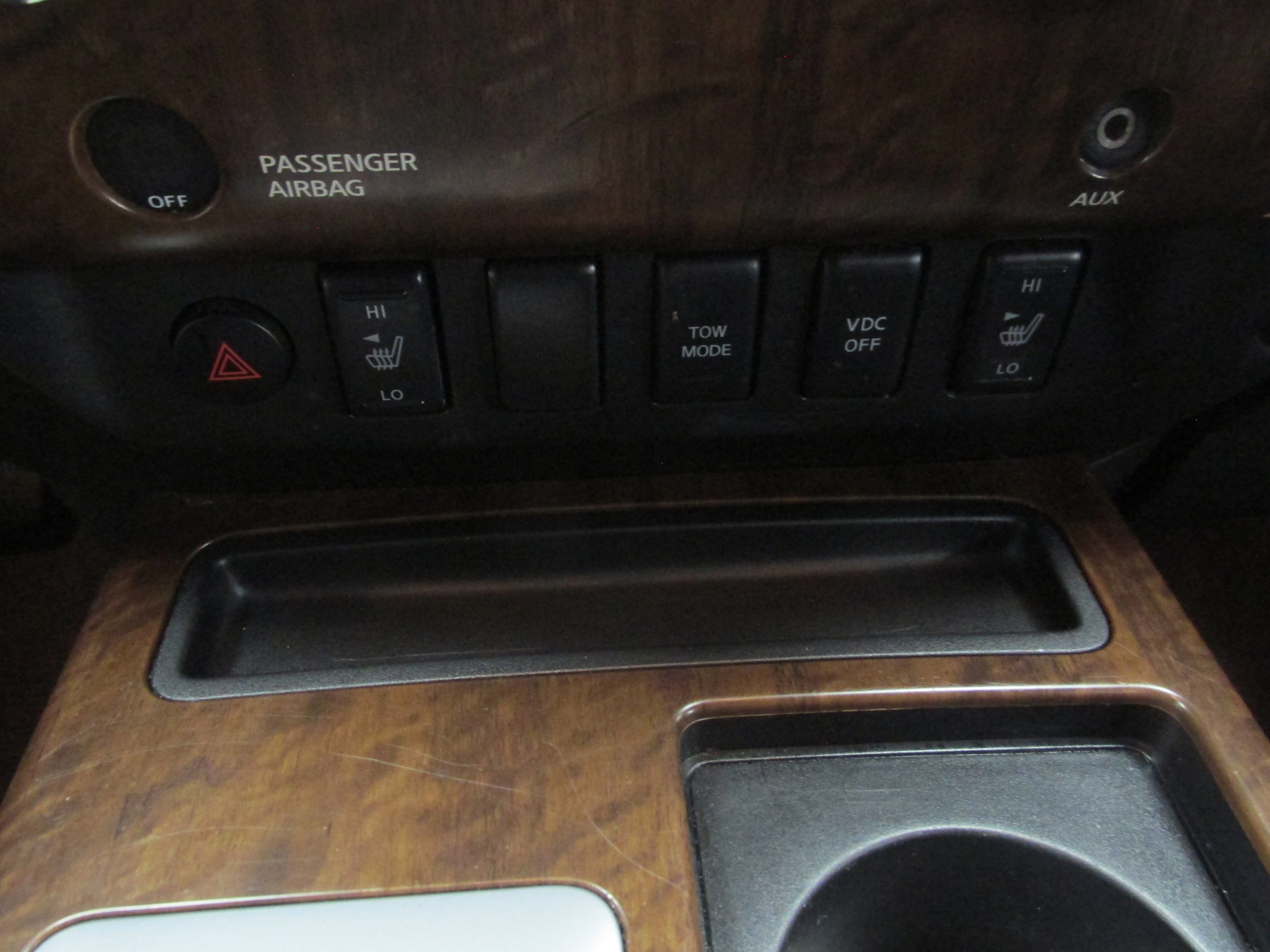 Used 2011 Nissan Titan SL w/ Heavy Metal Edition Pkg AWD/4WD image 35