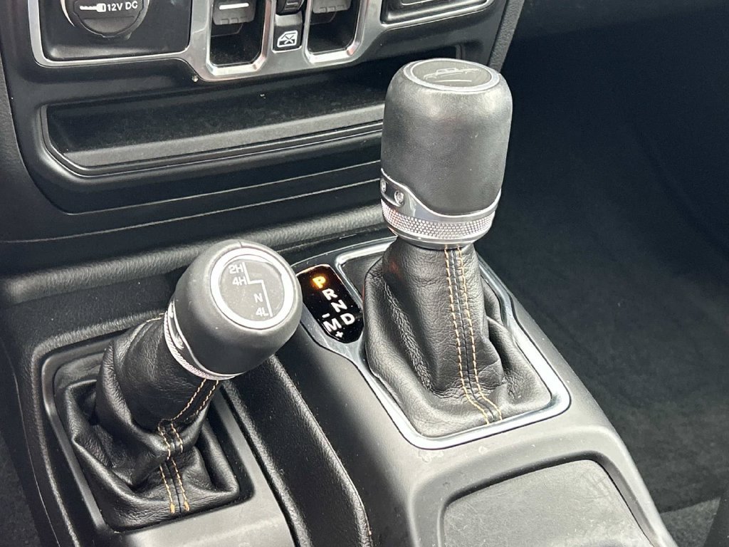 Used 2022 Jeep Gladiator Overland AWD/4WD image 19