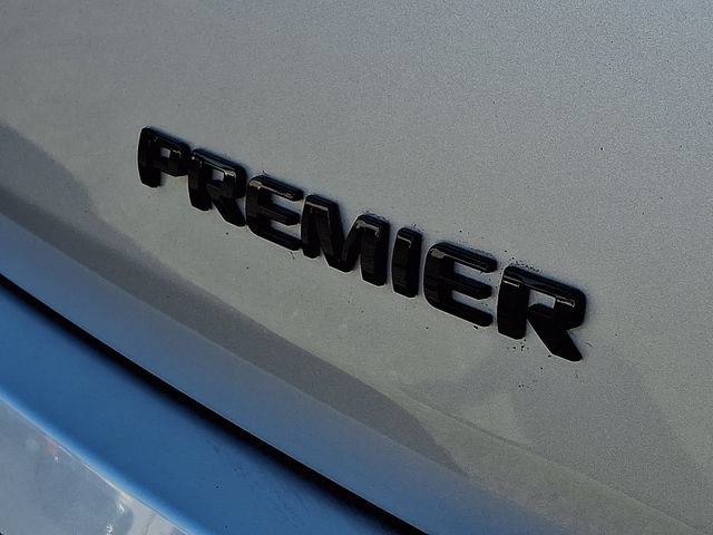 Used 2019 Chevrolet Traverse Premier w/ LPO, Blackout Package AWD/4WD image 32
