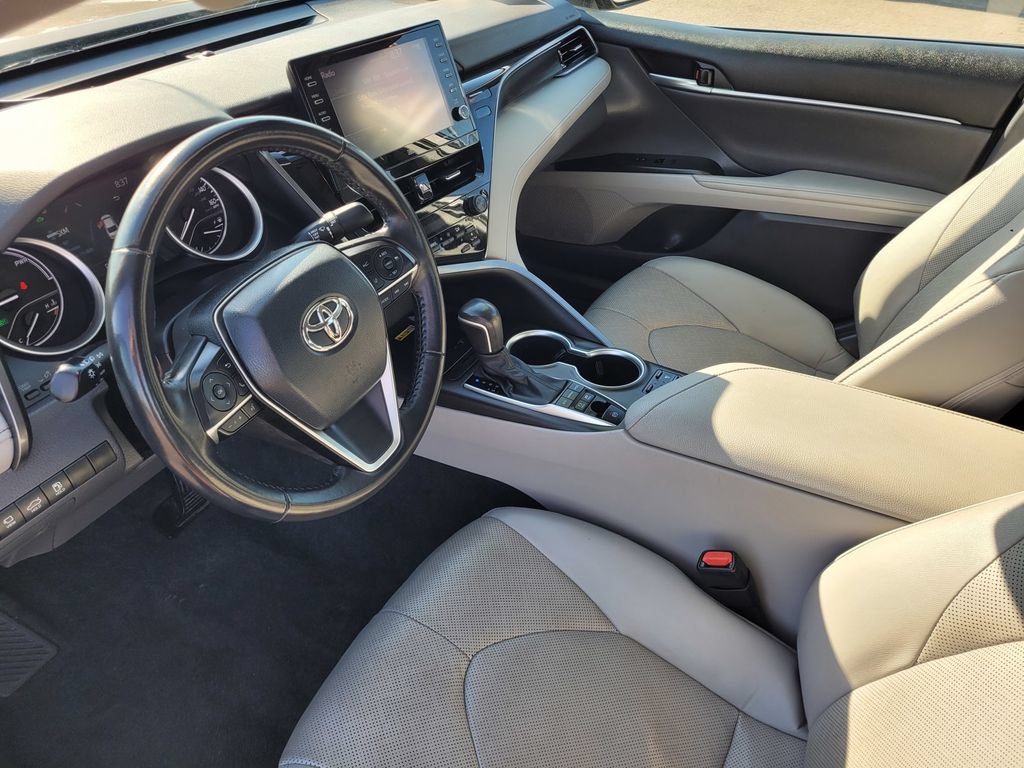 Used 2024 Toyota Camry XLE w/ Navigation Package FWD image 8