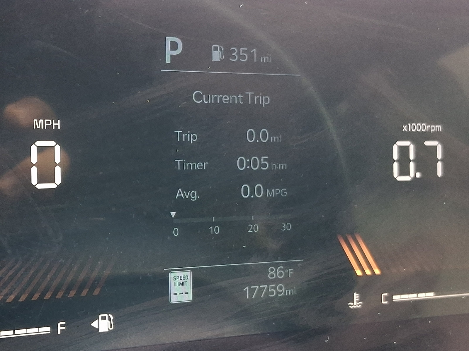 Certified 2025 Kia Carnival EX FWD image 21