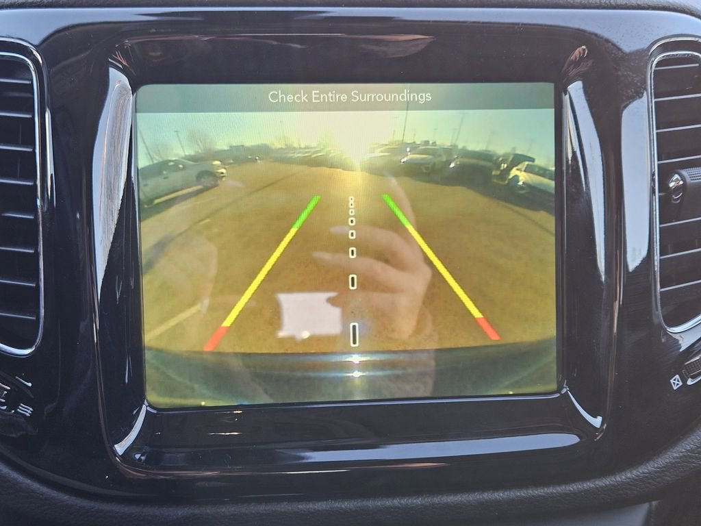 Used 2018 Jeep Compass Limited w/ Navigation Group image 15