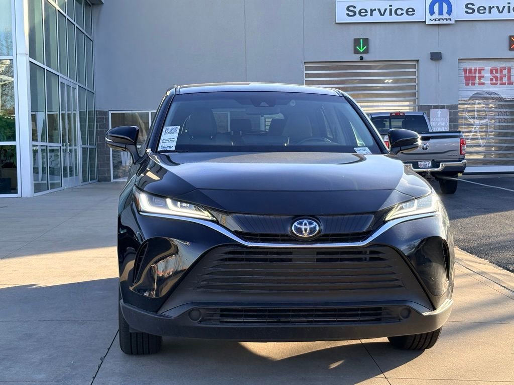 Used 2023 Toyota Venza LE image 14