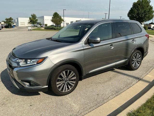Used 2019 Mitsubishi Outlander SE AWD/4WD image 3