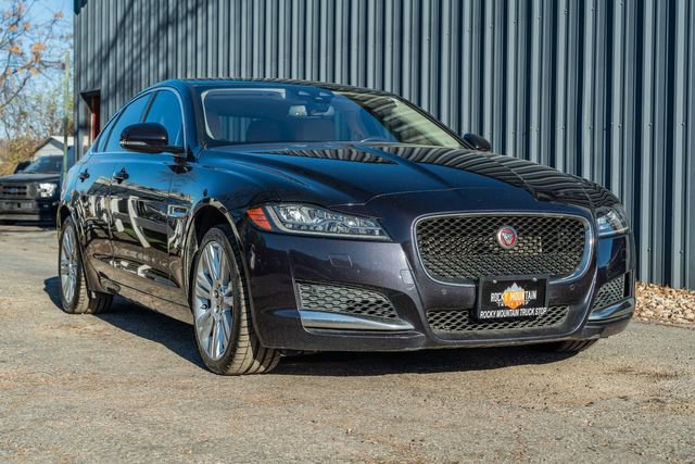 Used 2016 Jaguar XF Premium image 8