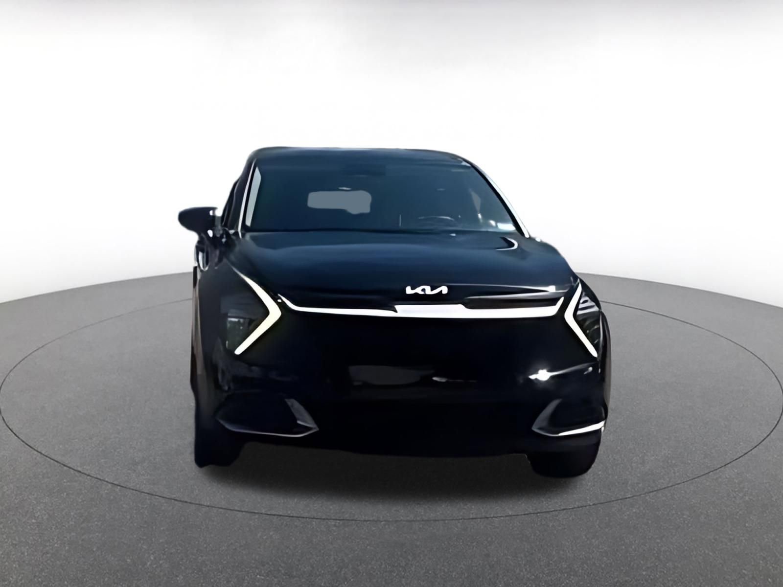 Used 2025 Kia Sportage LX image 11