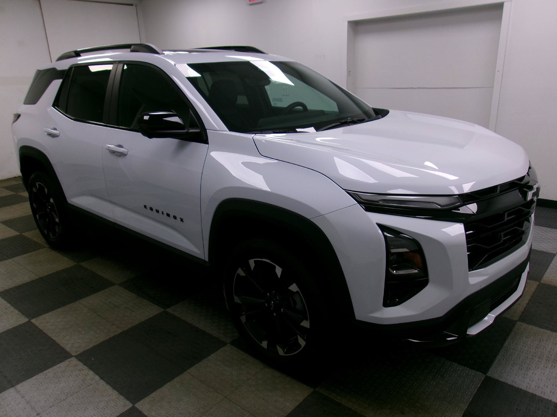 New 2027 Chevrolet Equinox RS w/ Safety and Technology Package AWD/4WD image 14