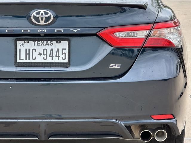 Used 2018 Toyota Camry SE FWD image 5