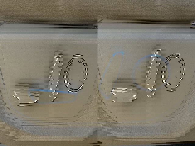 Used 2015 Ford F150 Lariat image 28