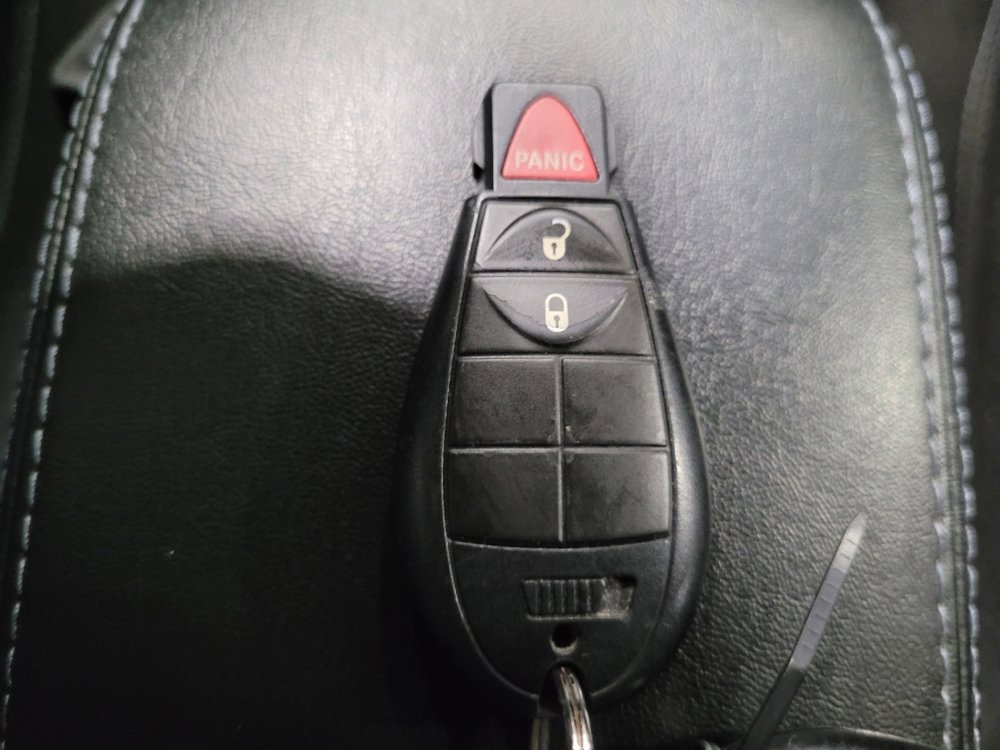 Used 2021 Jeep Cherokee Latitude AWD/4WD image 32