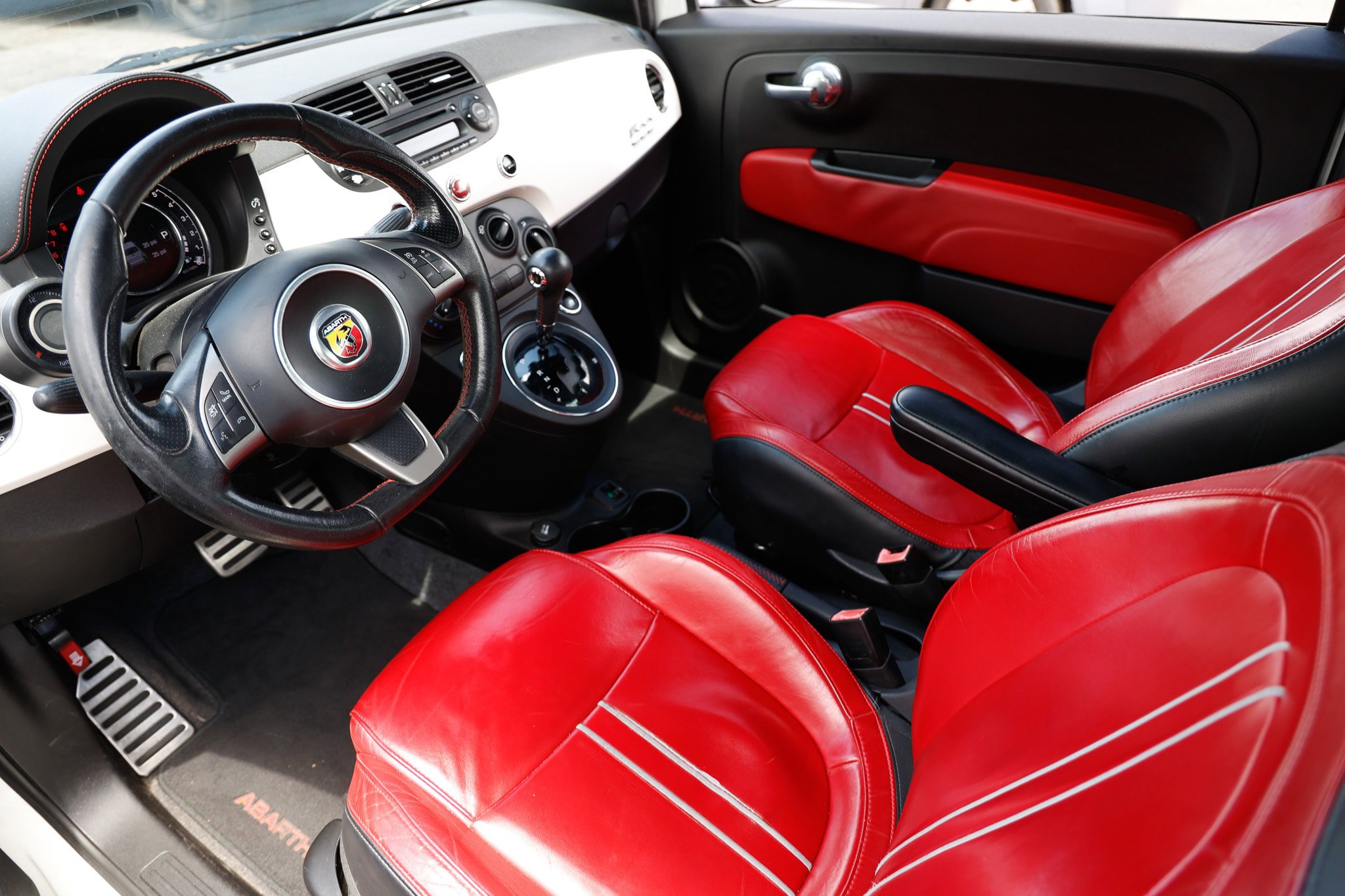Used 2015 FIAT 500 Abarth FWD image 6