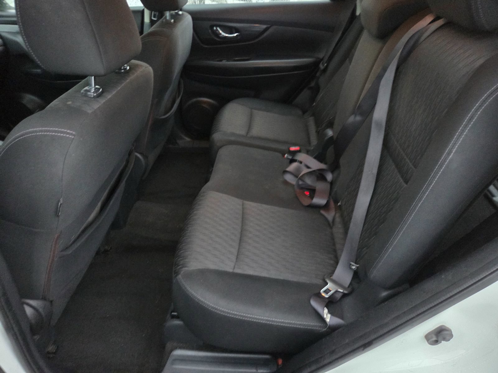 Used 2017 Nissan Rogue S FWD image 10