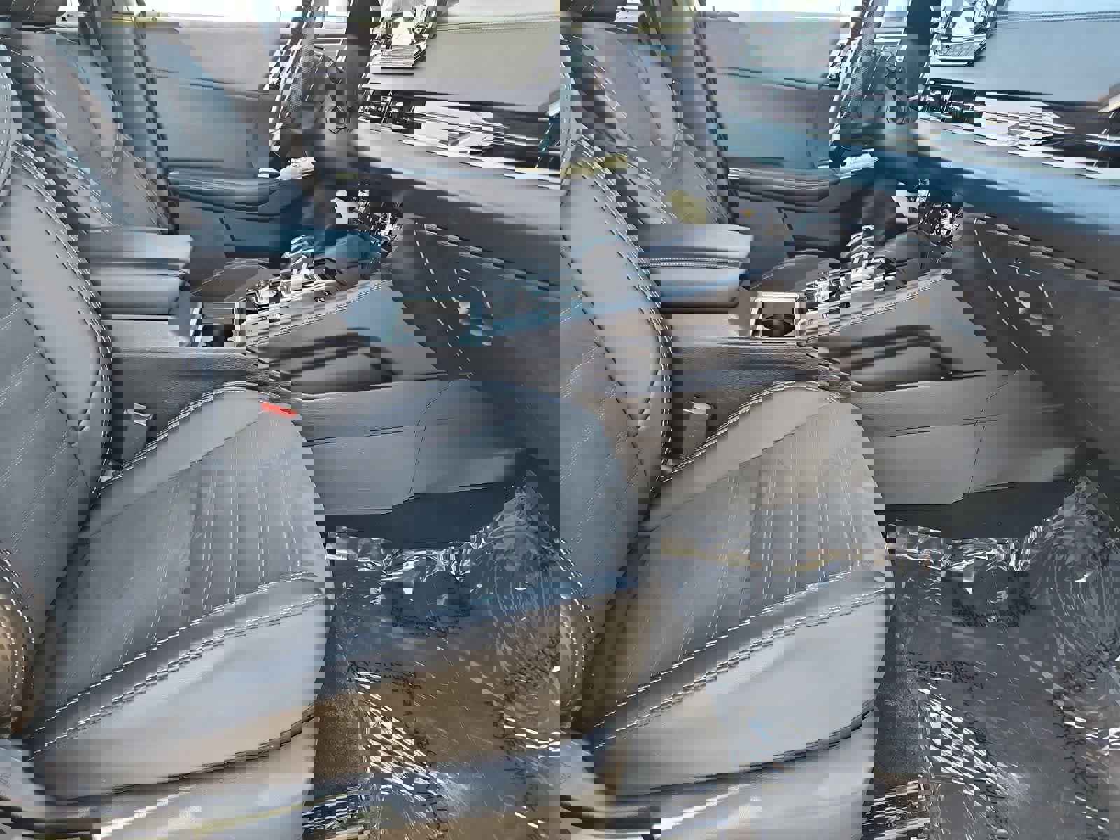 Used 2023 Mitsubishi Outlander SE image 23