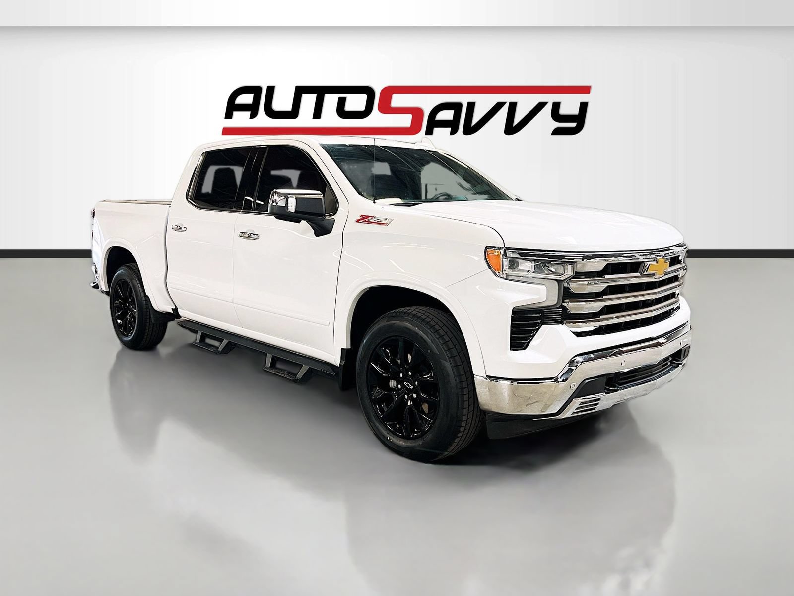 Used 2025 Chevrolet Silverado 1500 LTZ w/ LTZ Premium Package AWD/4WD image 1