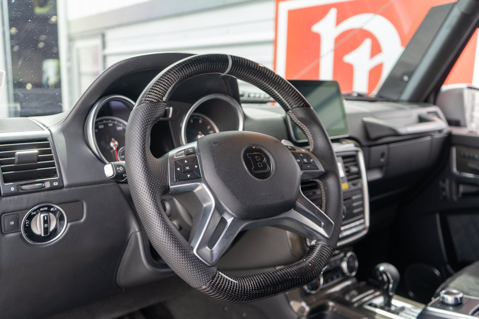 Used 2018 Mercedes-Benz G 550 Squared image 12