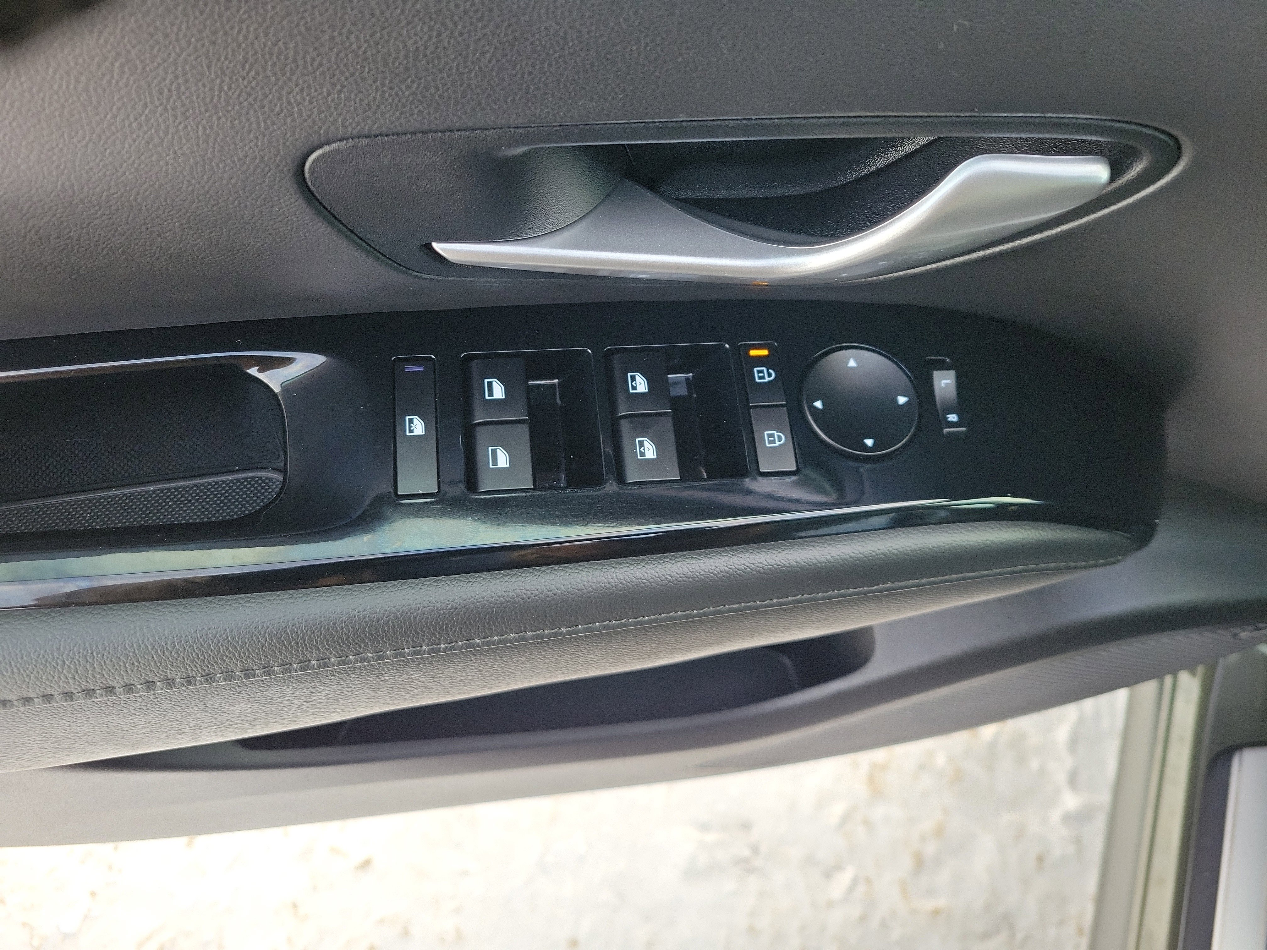 Used 2025 Hyundai Tucson Limited image 20