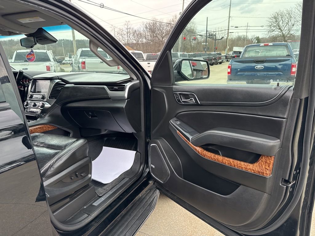 Used 2018 Chevrolet Suburban Premier AWD/4WD image 47