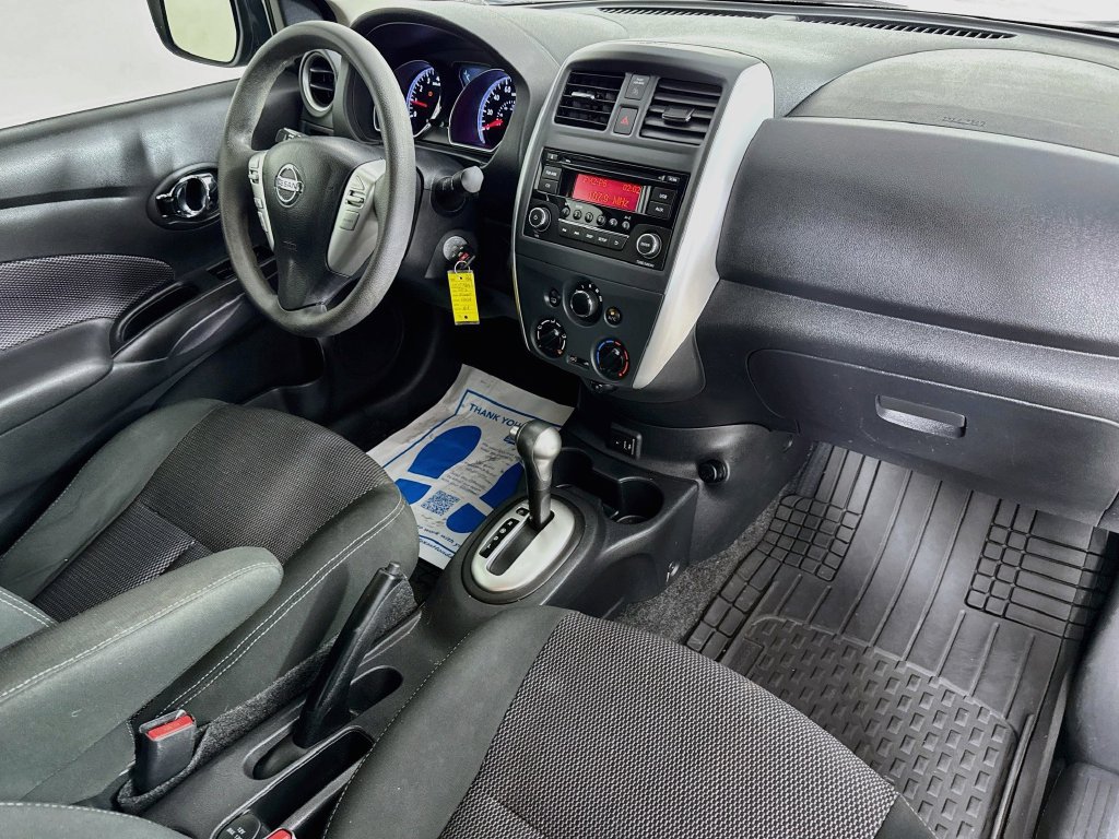 Used 2017 Nissan Versa SV FWD image 31