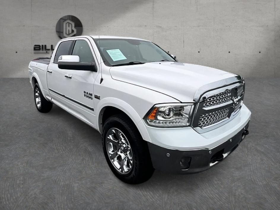 Used 2017 RAM 1500 Laramie w/ Convenience Group AWD/4WD image 3