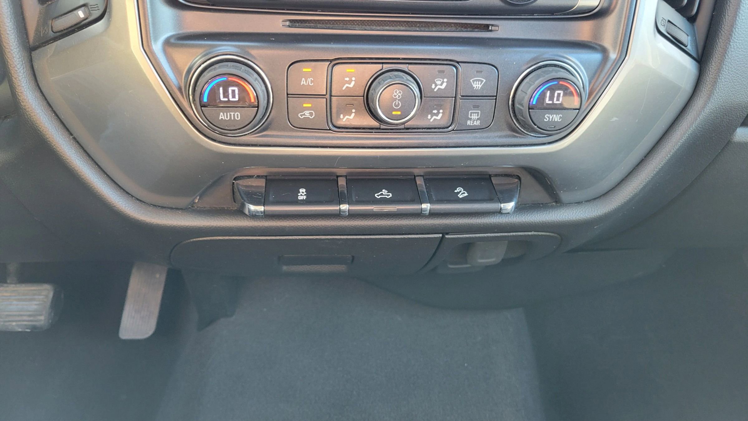 Used 2017 Chevrolet Silverado 1500 LT w/ All Star Edition image 17