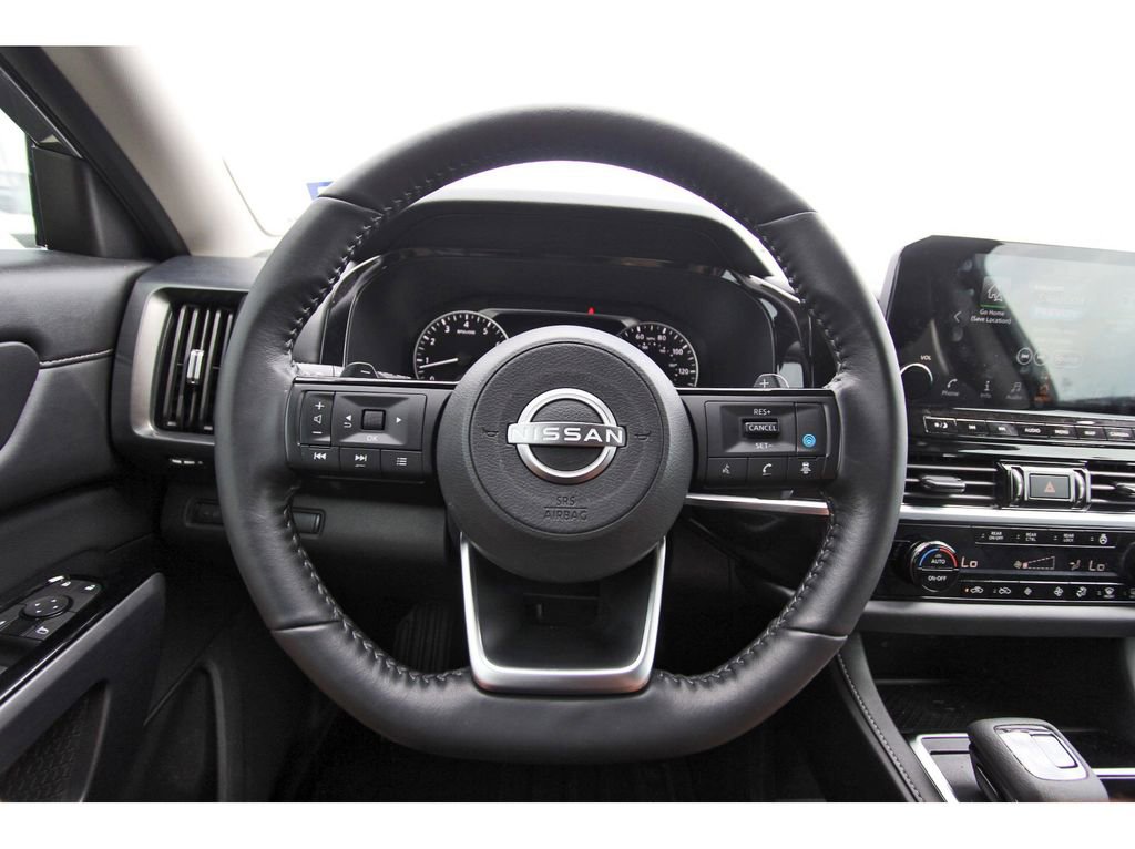 Used 2024 Nissan Pathfinder SL w/ SL Premium Package image 9