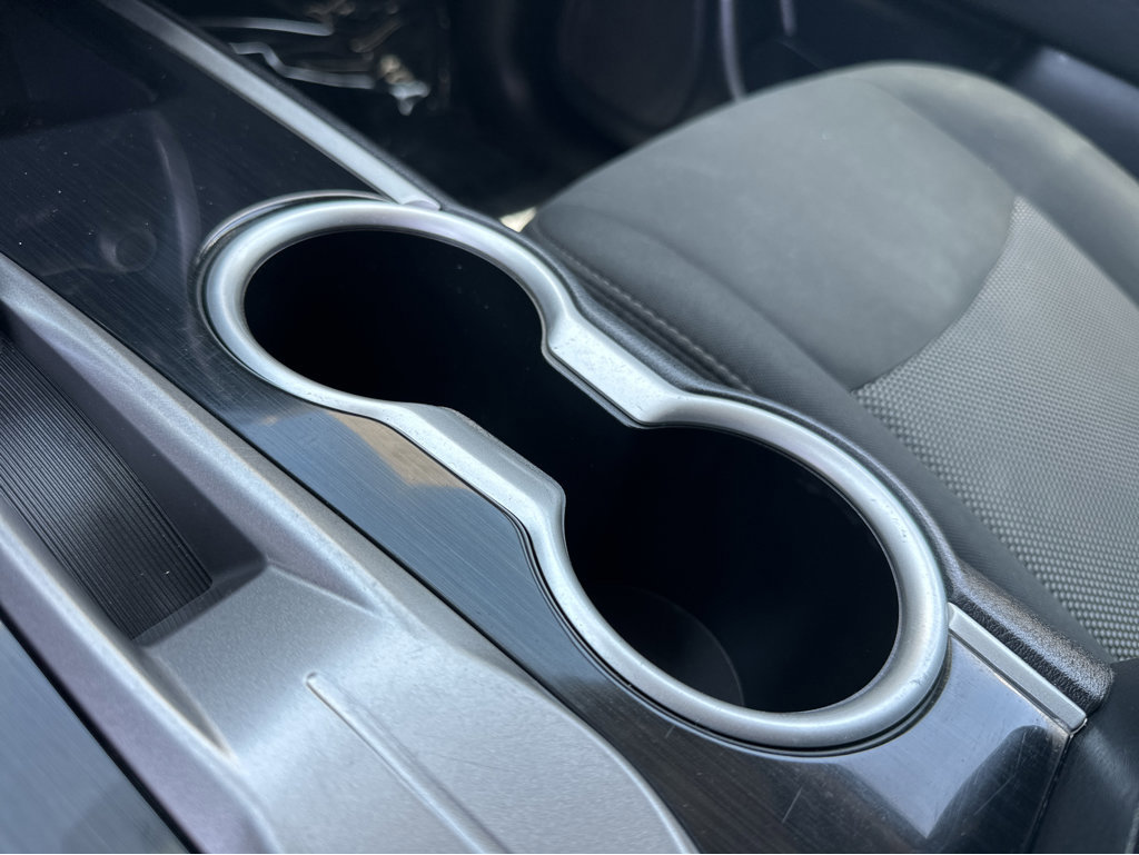 Used 2020 Nissan Pathfinder SV image 29