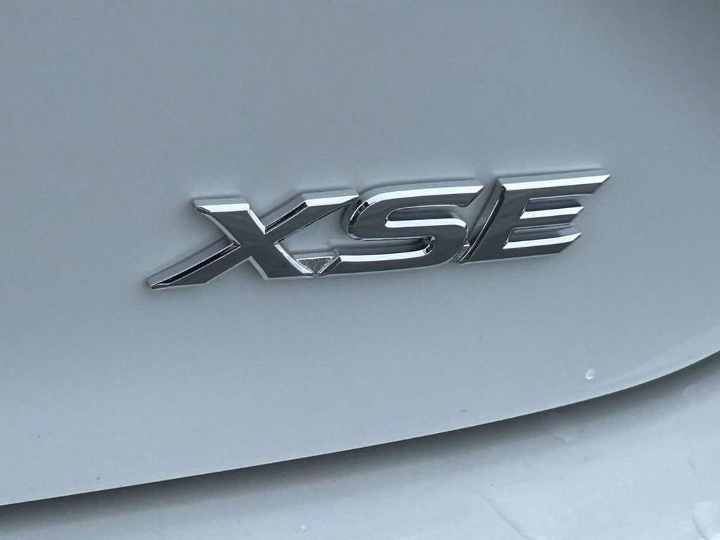 New 2026 Toyota Camry XSE AWD/4WD image 11
