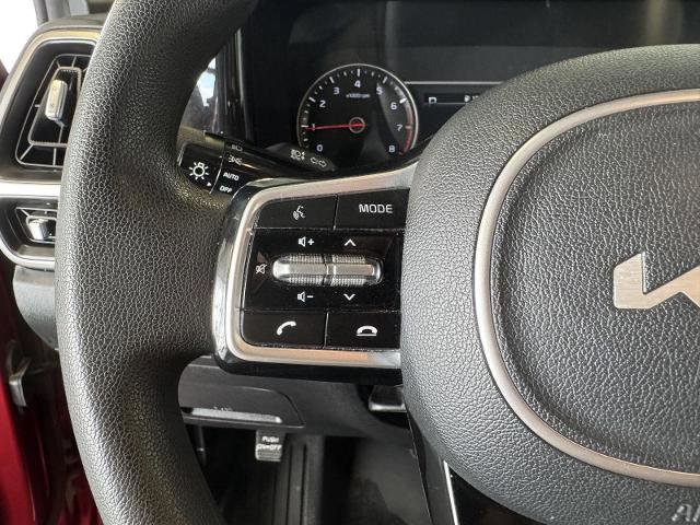 Used 2022 Kia Sorento LX image 30
