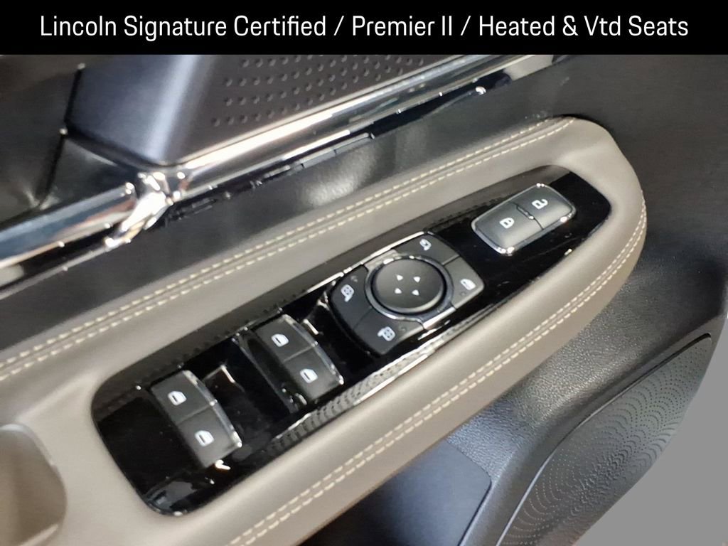 Used 2025 Lincoln Corsair AWD w/ Equipment Group 101A image 14