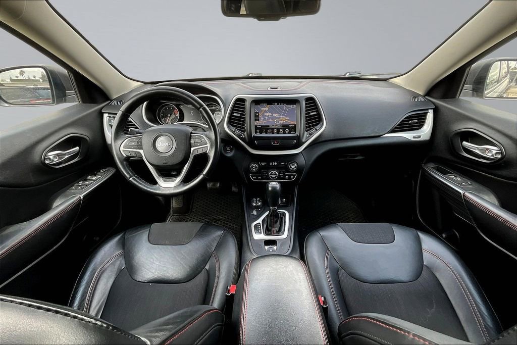 Used 2016 Jeep Cherokee Trailhawk w/ Comfort/Convenience Group image 9