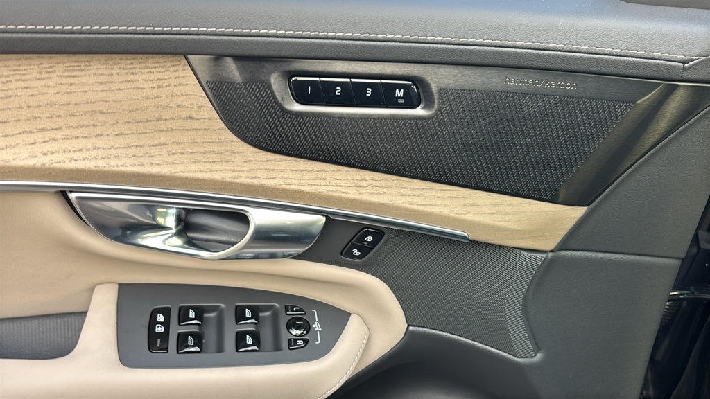 New 2027 Volvo XC90 T8 Ultra AWD/4WD image 13