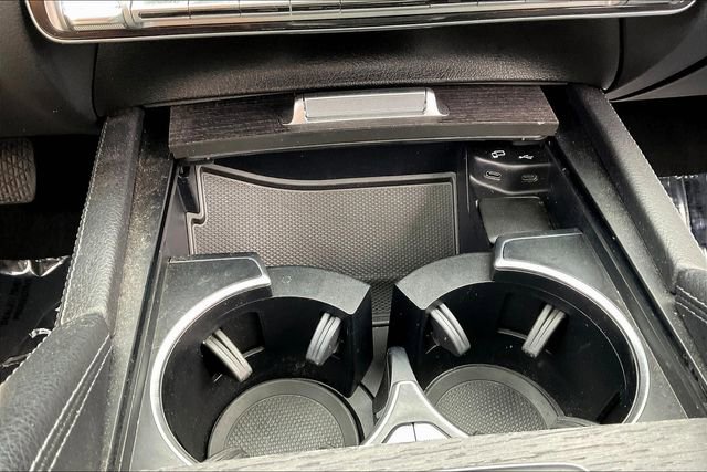 Used 2022 Mercedes-Benz GLE 350 4MATIC w/ Premium Package image 31