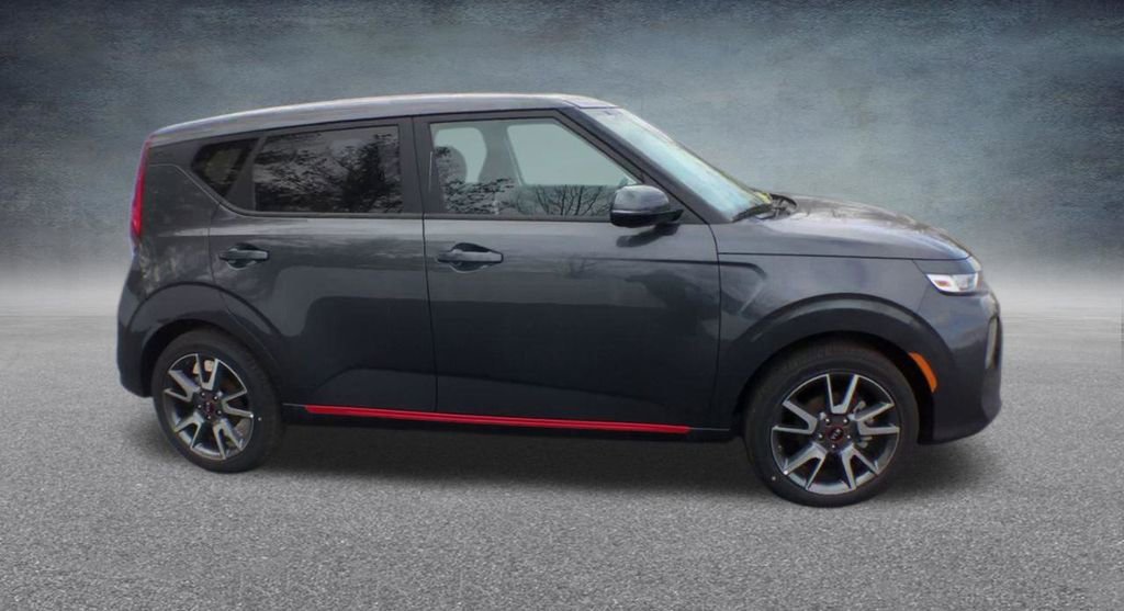Used 2021 Kia Soul GT-Line FWD image 25